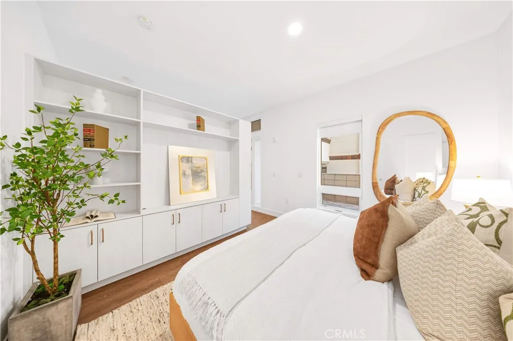 709 E Walnut Street 222, Pasadena, California 91101 home-pic-9